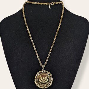 V. 70s Avon Bicentennial Coin Pendant Necklace